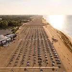 Bright Flat Overlooking The Sea-beahost Apartman Bibione