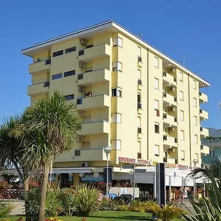 Bright Flat Overlooking The Sea-beahost Apartment Bibione