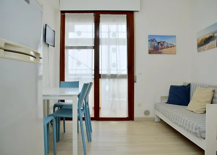 Bright Flat Overlooking The Sea-beahost Apartment *