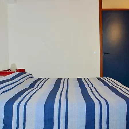 Bright Flat Overlooking The Sea - Beahost Apartmán